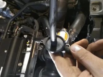 Как залить антифриз на Хендай Солярис?