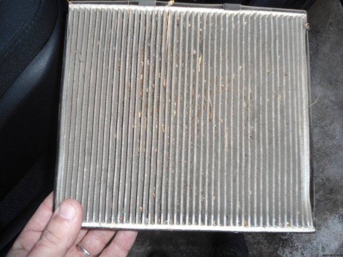 Меняем салонный фильтр Хендай Солярис: статьи и видео о замене