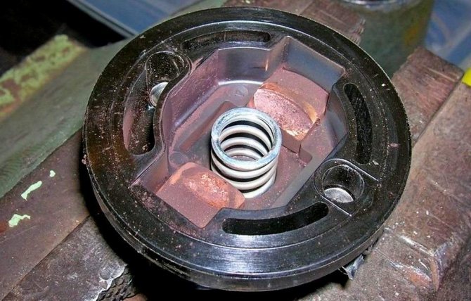 Реле из сгоревшего никеля