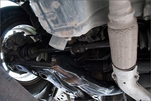 Правый передний автомобильный привод