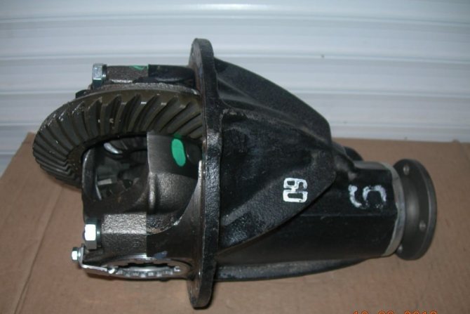 Как снять редуктор заднего моста у Нивы Шевроле