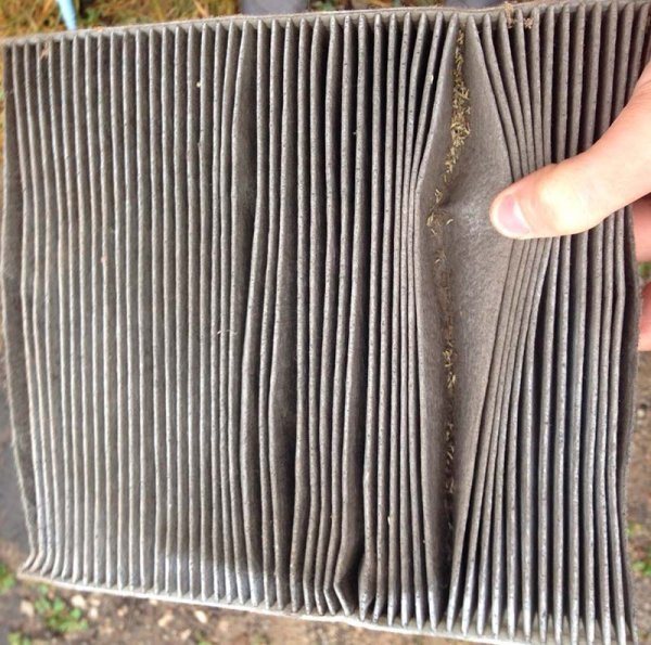 Салонный фильтр на Форд Фокус 2: где находится, замена