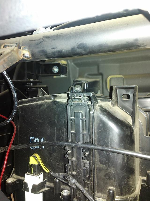 Салонный фильтр Hyundai Getz: где находится, замена