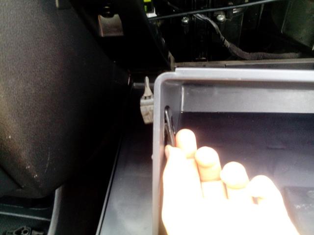 Салонный фильтр Hyundai Getz: где находится, замена