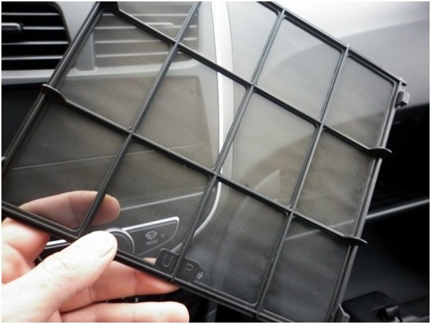 Сетчатый фильтр для очистки воздуха, поступающего в салон Хендай Солярис