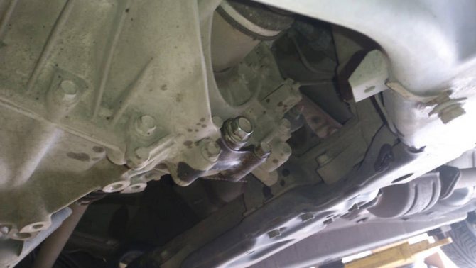 Сливное отверстие