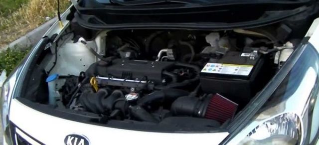 Воздушный фильтр Киа Рио 3: где находится, замена